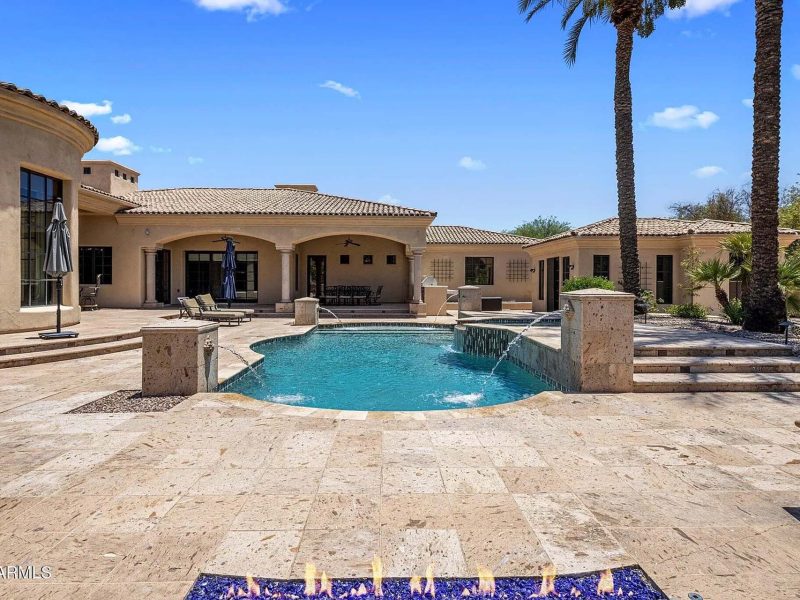 6c9b2dd97083a468bca7d157fe4e7c3b-uncropped_scaled_within_1536_1152