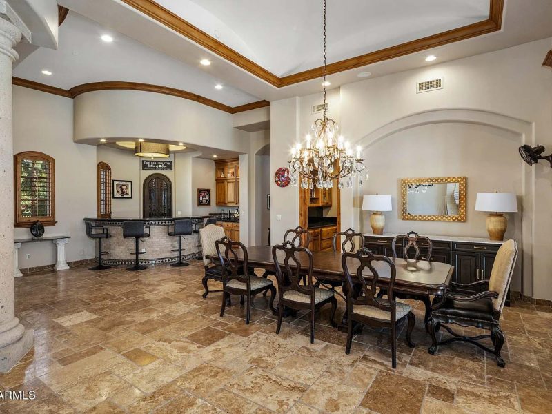 98358554404677558ac2e9dbd21356b9-uncropped_scaled_within_1536_1152